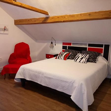 Chambres D'Hotes Toulaho Cazeres Exteriör bild